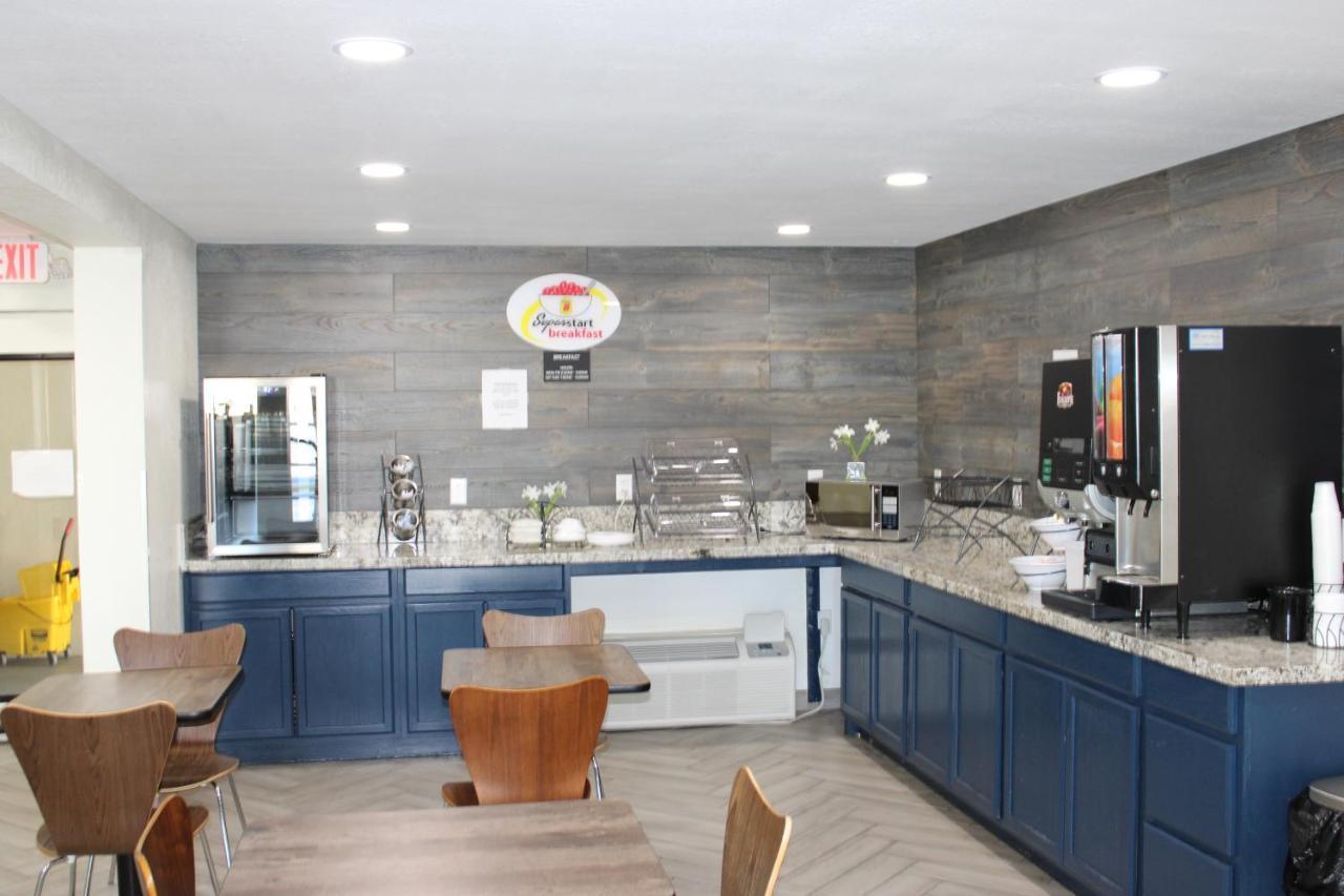 Hotel Super 8 By Wyndham Morganton Extérieur photo